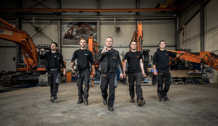 Oferta de Trabajo: 5 Técnicos en Electromecánica de Maquinaria en Bensheim, Alemania